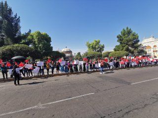 Según datos de la FNERRR, delegación Durango, solo de esta organización son 200 jóvenes los que no tienen beca, pero ya realizaron el registro para el programa. A nivel nacional, la organización reporta tres mil.