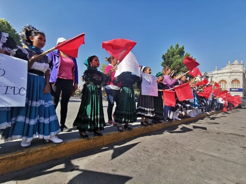 Varios  jóvenes que dejaron de estudiar estaban en el COBAED y eran de procedencia indígena. De los municipios de Pueblo Nuevo, Mezquital, Súchil y Santiago Papasquiaro.