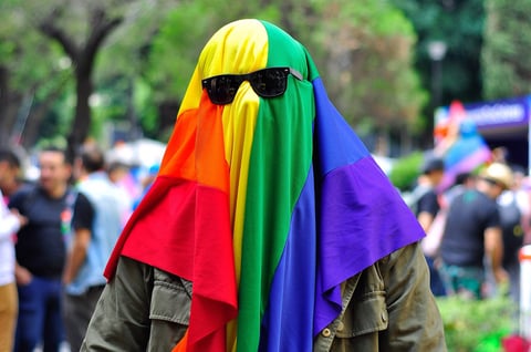 Marchan en la CDMX por el Orgullo LGBTTTI