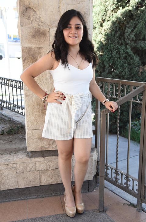 29062019 POSA PARA LA CáMARA.  Gabriela Oliva.