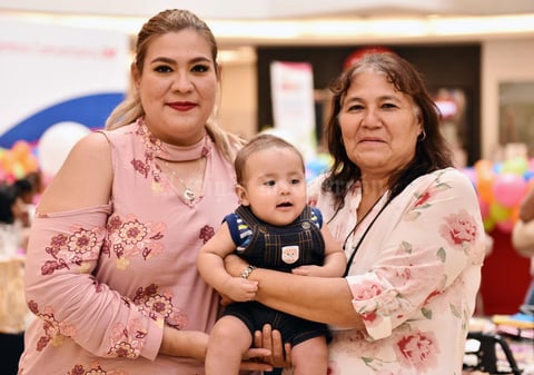 29062019 Patricia Arellano, Diego Alejandro Arellano y Ana María Arellano.