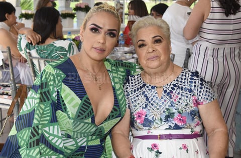 01072019 Mónica, Nuria, Liliana, Angélica, Rosy, Lulú y Magda.