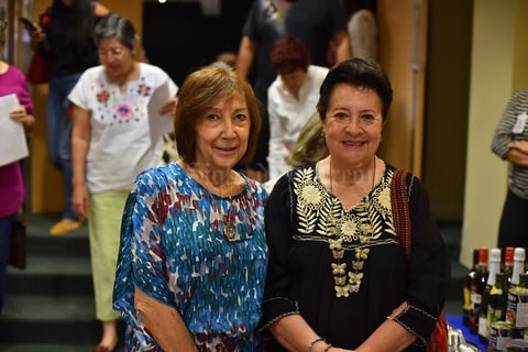 03072019 Coca y Laura.