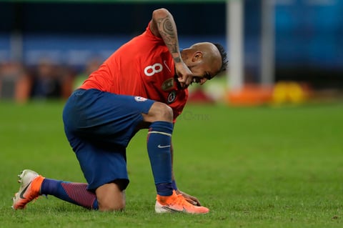 Perú echa al bicampeón Chile
