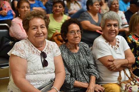 04072019 Magdalena, Coty y Carolina.