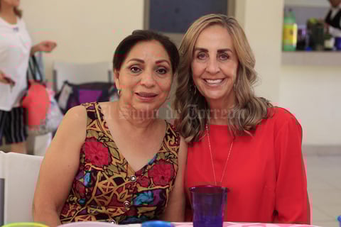 04072019 EN UNA FIESTA DE CUMPLEAñOS.  Gaby y Carmen.