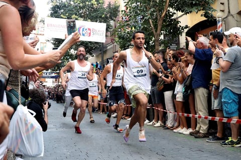 Recorrió las calles del barrio de chueca.