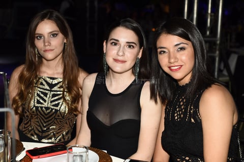 Clara, Regina y Melisa
