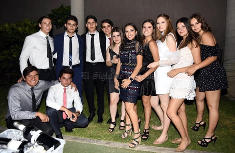 Omar, Arturo, Rosario, David, Matías, Cristina, Paola, Luly, Bárbara y Marifer