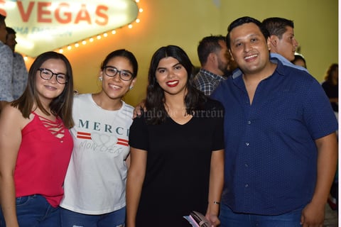Alexa, Karina, Rebeca y Alfonso