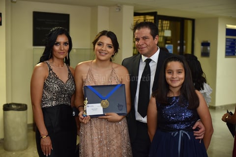 Brenda, Mafer, Ricardo y Chelsea