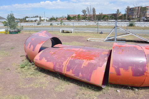 Fuera de condiciones. Distintas zonas del parque no cuentan con las condiciones para ser utilizadas, dado su estado y la falta de sombra en esta época de verano.