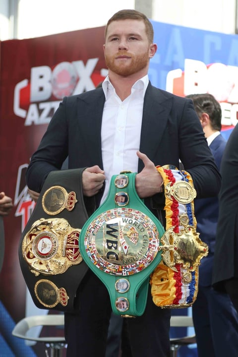 El boxeador mexicano Canelo Álvarez décimo con 94 millones.