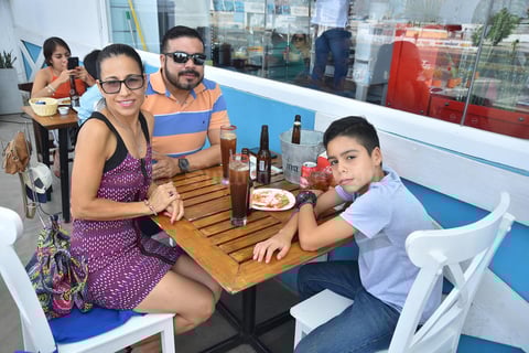 15072019 Blanca, Ángel y Sebastián.