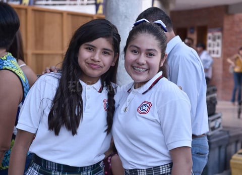 14072019 MUY LINDAS.  Sofía y Aymé.