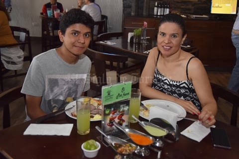 14072019 Alain y Ana María.
