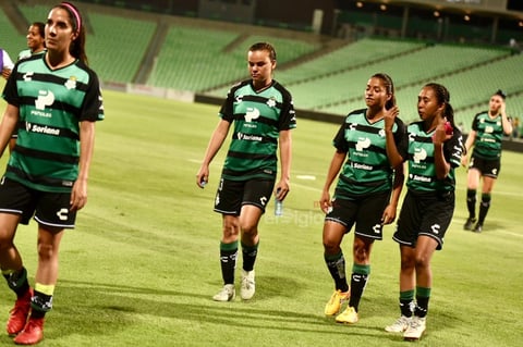 Guerreras caen goleadas en casa ante Tuzas