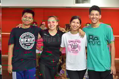 16072019 Jaqueline, Kerena, Ale y Jacobo.