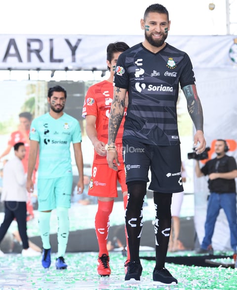 Santos presenta sus nuevos uniformes para el Apertura 2019