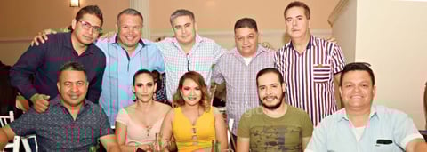 Erika, Eva, Donaldo, Jesús, Rafa, Gerardo, Ricardo, Ricardo Jr., Manuel y Carlos.