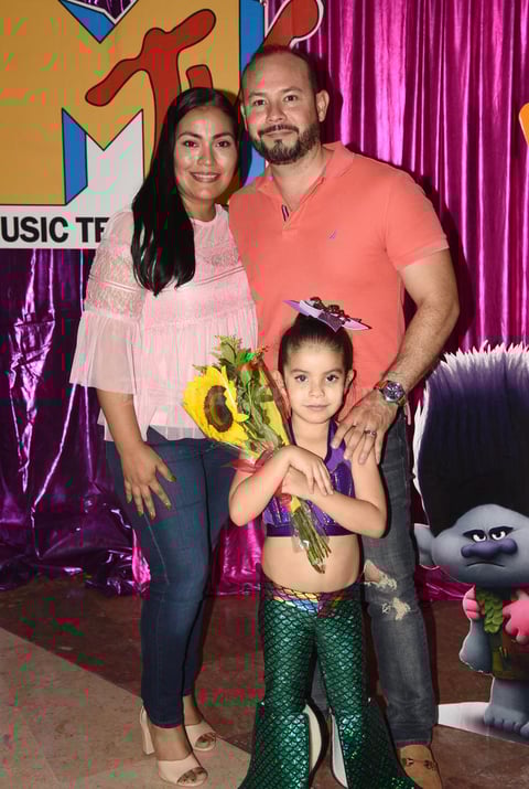 19072019 Sandra Villanueva, Misael Hernández, Sofía Abigail Hernández Villanueva.
