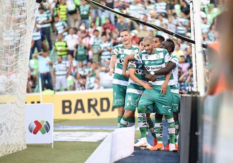 Santos se impone en casa a Chivas en la jornada 1