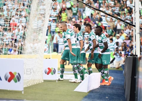 Santos se impone en casa a Chivas en la jornada 1