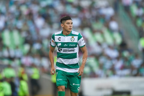 Santos se impone en casa a Chivas en la jornada 1