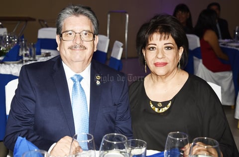 Mario y Laura