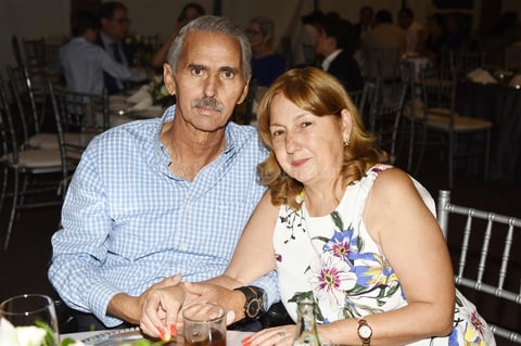 Juan Antonio Murra y Conny González