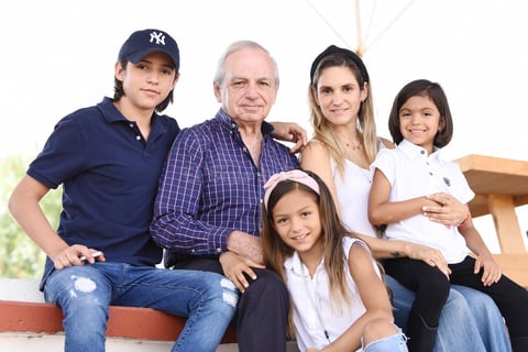 Laura de la Parra, Sebastián, Sergio, Fernanda y Emilia