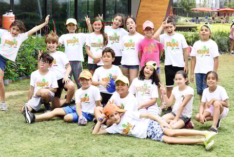 Regina, Dayra, Andrea, Isa,  Ana Sofía, Abril, Luisa, Iker, Arnel, Miguel, Mateo, Luciano, Zaid, Lorenzo, Aldo y Carlos