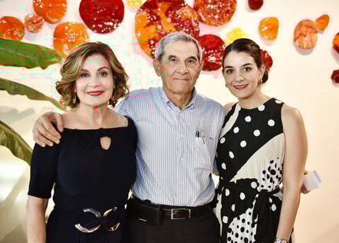 Nury, Eduardo y Nury Murra