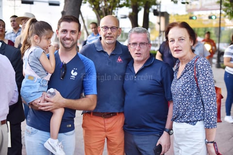 Annique, Claude, Thierry, Arnaud y Antonella