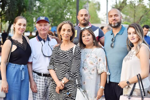 Invitados se dieron cita en la inauguración del Obelisco