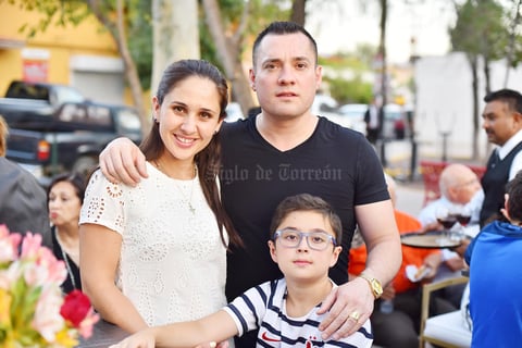 Lorella, Maurice y Bruno