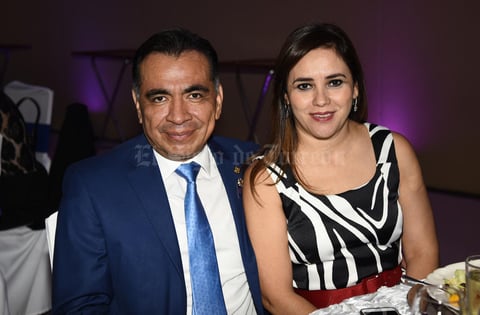 24072019 MUY CONTENTOS.  Jesús y Lulú Salas.