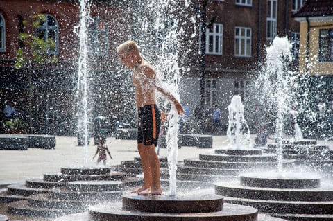 Hay alerta en varios países por el calor.
