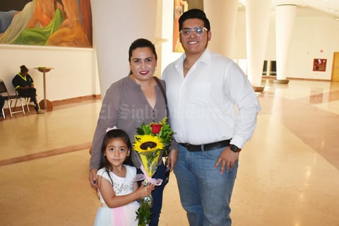 25072019 EN FAMILIA.  Rocío, Dante y María Emilia.