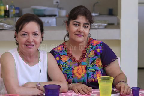 26072019 AMIGAS.  Carmen y Ana Laura.