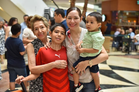 26072019 Sonia, Miguelito, Ada y Rodrigo.