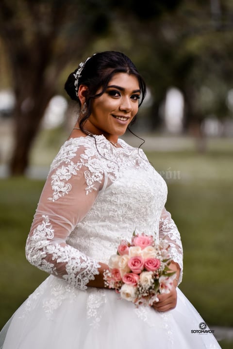 28072019 Michelle Canales Burciaga cumplió quince años de vida.- Sotomayor Fotografía