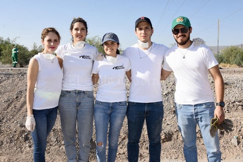 30072019 Vicky, Laura, Salma, Adolfo y Emiliano.