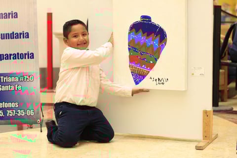 30072019 MUESTRA SU OBRA.  José feliz en su exposición.
