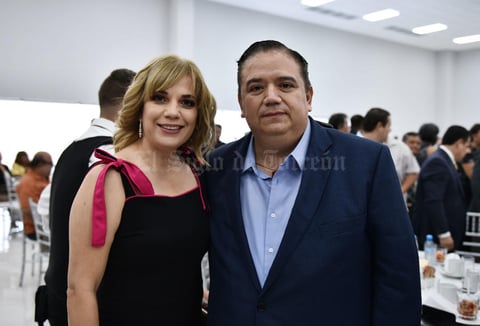31072019 DESAYUNO DE ABOGADOS.  Erika y Jesús Sotomayor.