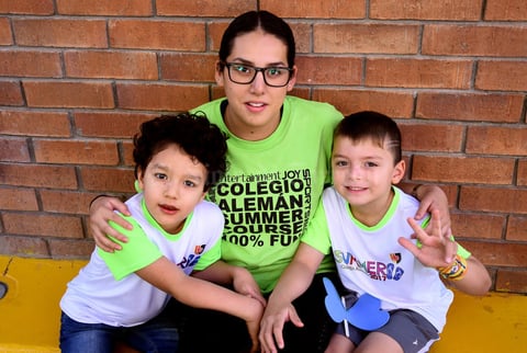02082019 Xavier, Gaby y Esteban.