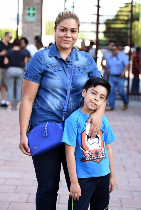 02082019 EN EL BEIS.  Lulú y Fernando.