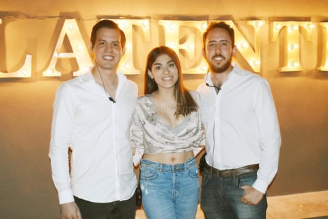 Karim, Antonela y Ricardo.