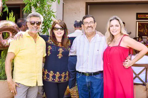 Gerardo, Noralys, Hector e Irma.