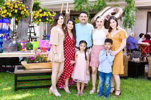 Karla, Gema, Sergio, Maria Luisa, Melisa, Barbara y Sergio.